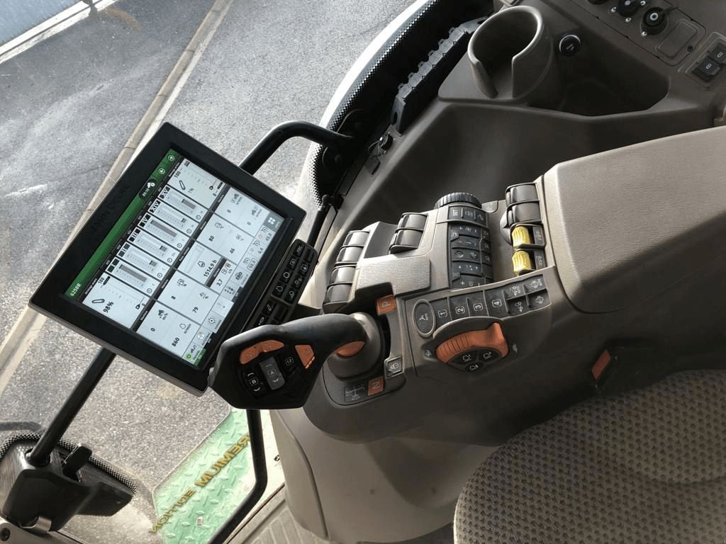 Traktor des Typs John Deere 6250R, Gebrauchtmaschine in Vogelsheim (Bild 5)