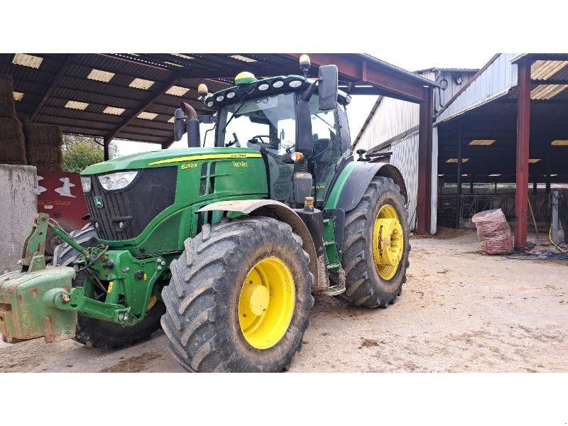 Traktor типа John Deere 6250R, Gebrauchtmaschine в CHAUMESNIL (Фотография 4)