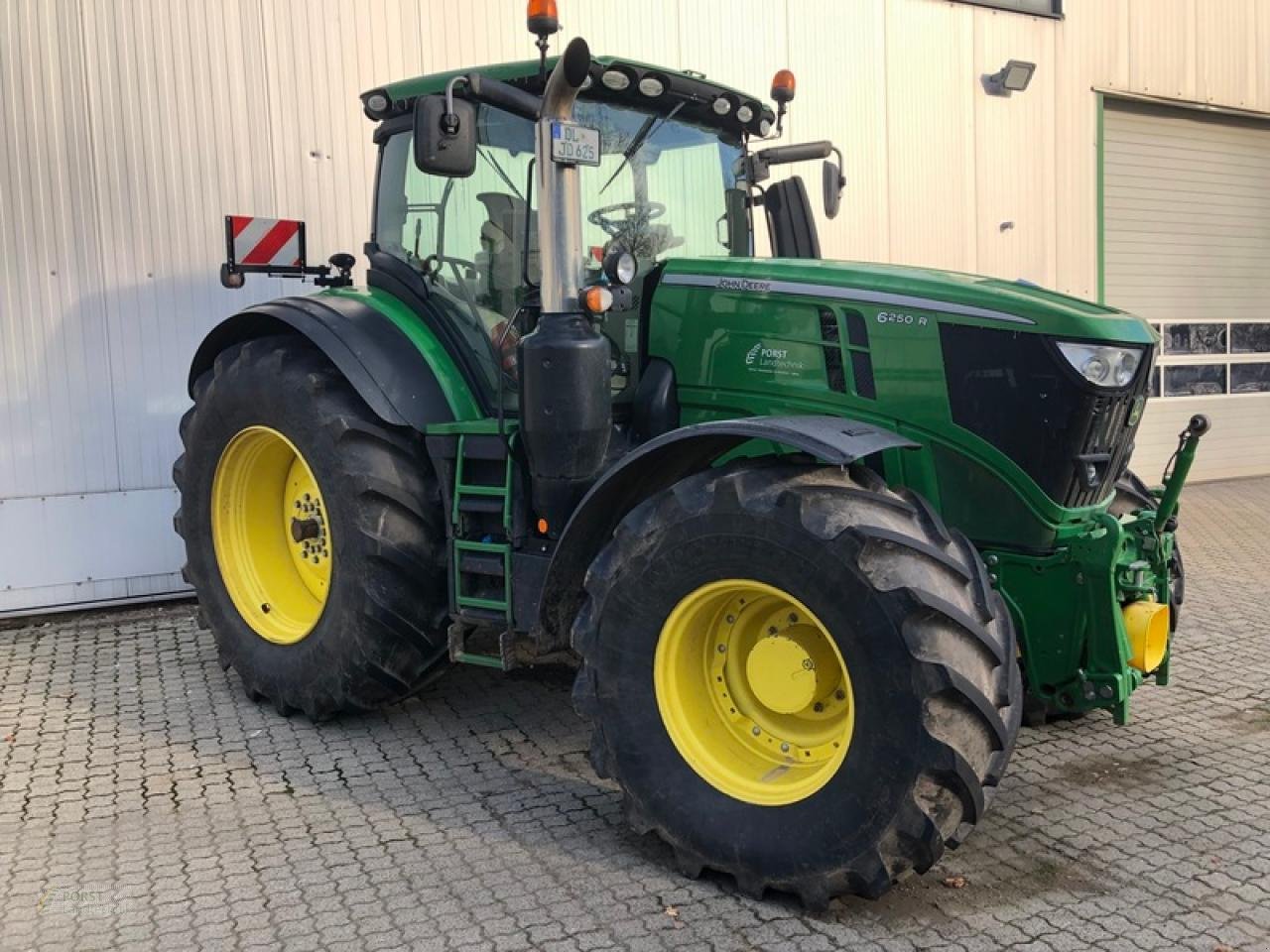 Traktor tipa John Deere 6250R, Gebrauchtmaschine u Jahnatal (Slika 2)