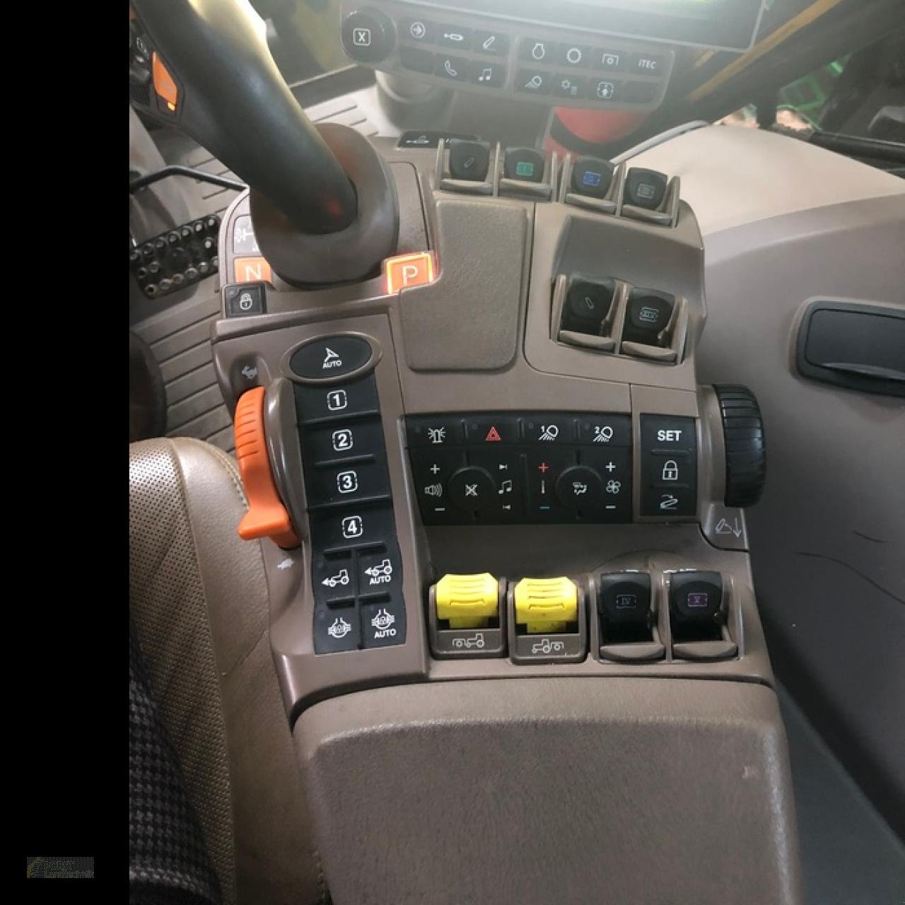 Traktor tip John Deere 6250R, Gebrauchtmaschine in Jahnatal (Poză 8)