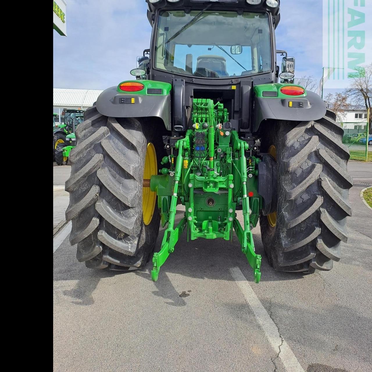 Traktor типа John Deere 6250R, Gebrauchtmaschine в OSIJEK (Фотография 3)