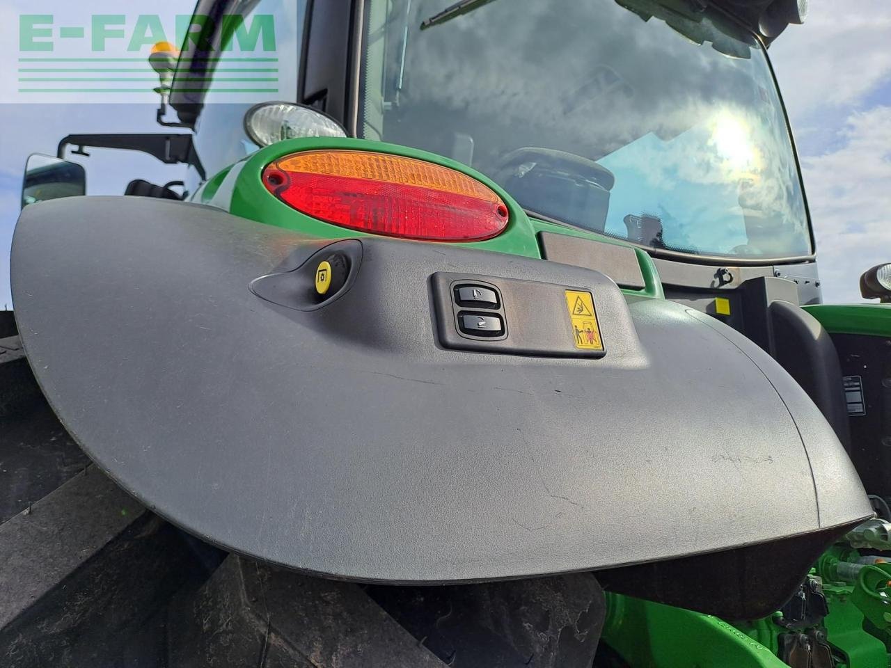 Traktor типа John Deere 6250R, Gebrauchtmaschine в OSIJEK (Фотография 7)