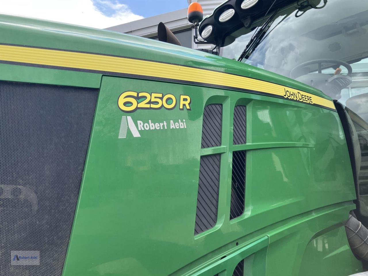 Traktor от тип John Deere 6250R, Gebrauchtmaschine в Hillesheim (Снимка 2)