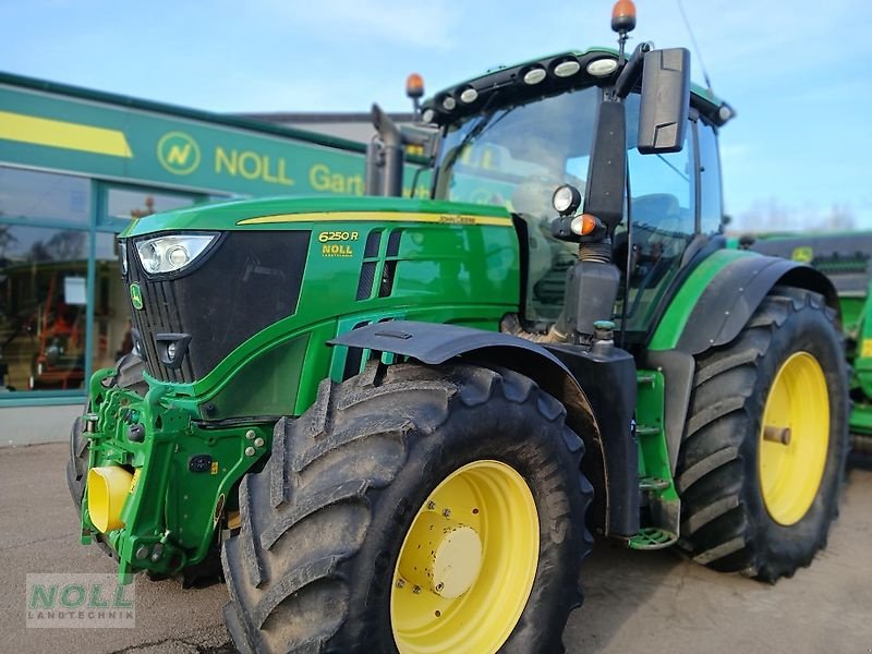 Traktor van het type John Deere 6250R, Gebrauchtmaschine in Limburg (Foto 2)