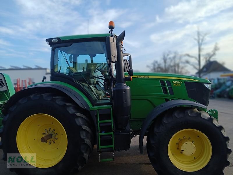 Traktor van het type John Deere 6250R, Gebrauchtmaschine in Limburg (Foto 4)