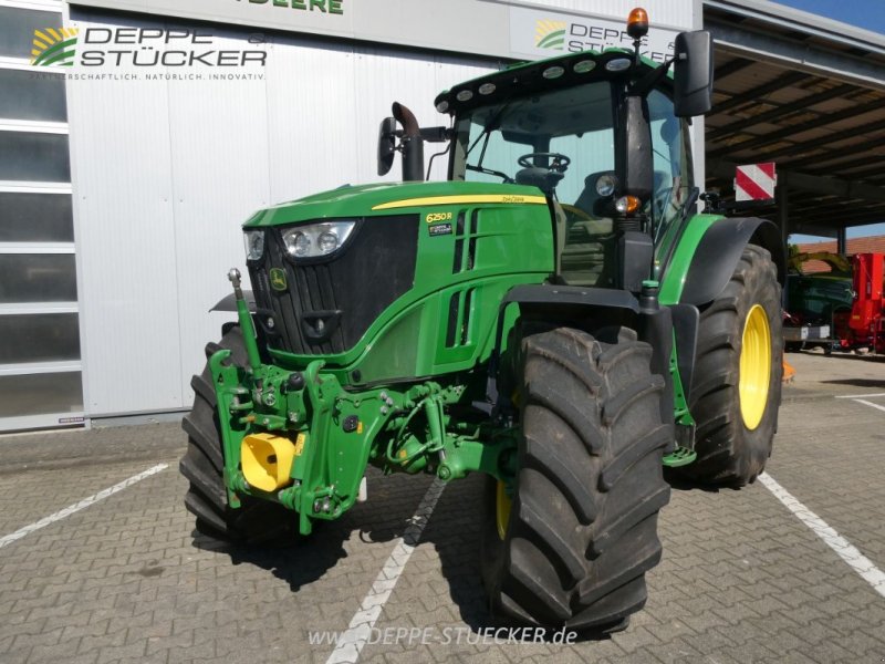 Traktor типа John Deere 6250R, Gebrauchtmaschine в Lauterberg/Barbis