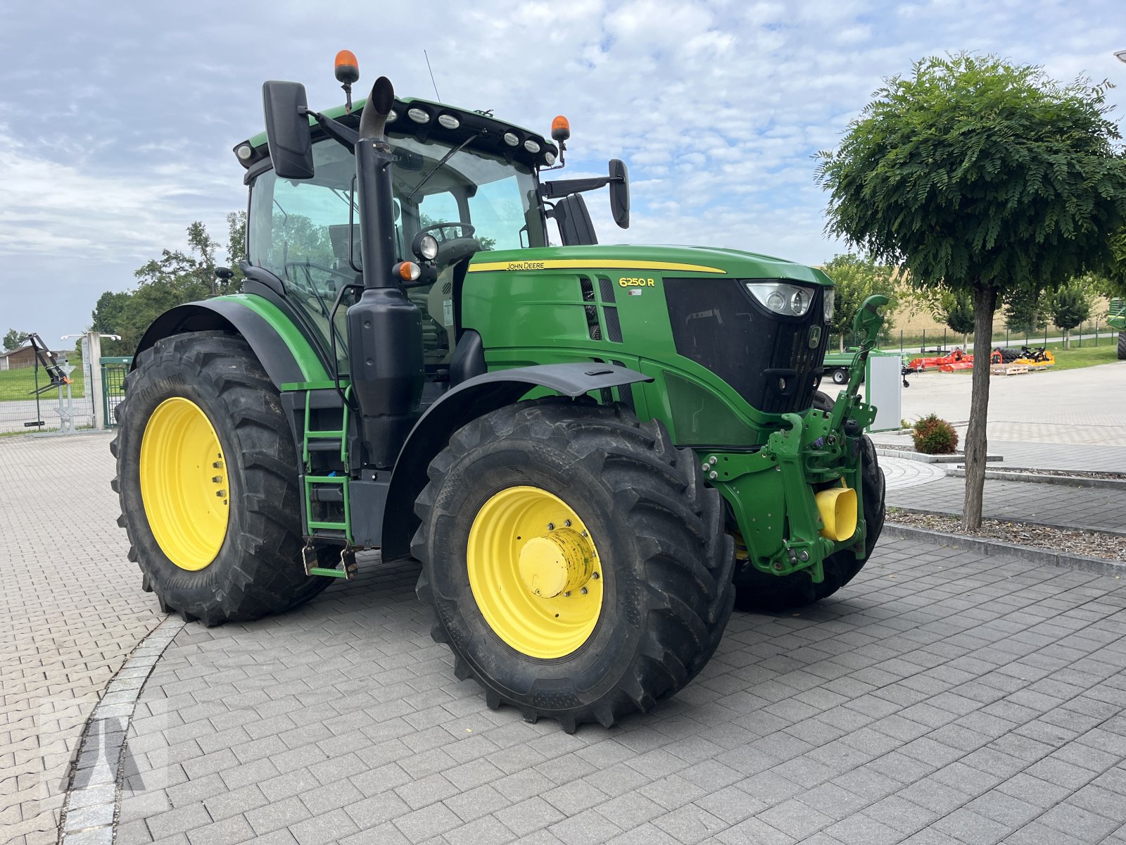 Traktor typu John Deere 6250R, Gebrauchtmaschine w Tettenweis I Karpfham (Zdjęcie 9)