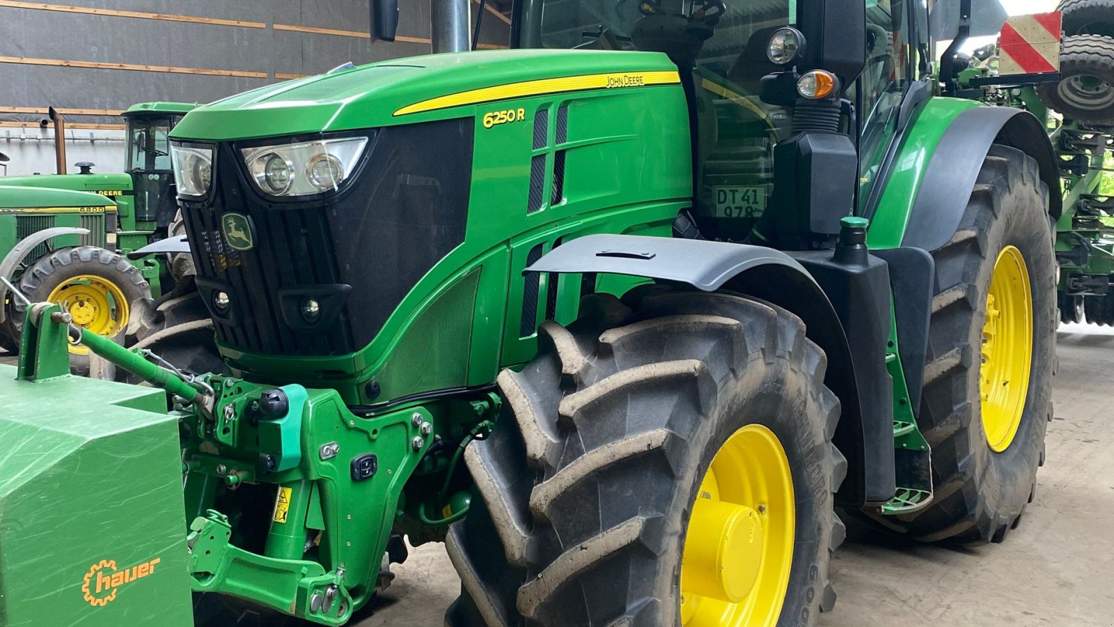 Traktor tipa John Deere 6250R, Gebrauchtmaschine u Storvorde (Slika 1)