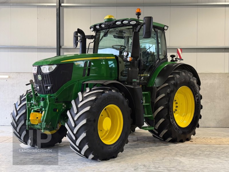Traktor del tipo John Deere 6250R, Gebrauchtmaschine en Kastl