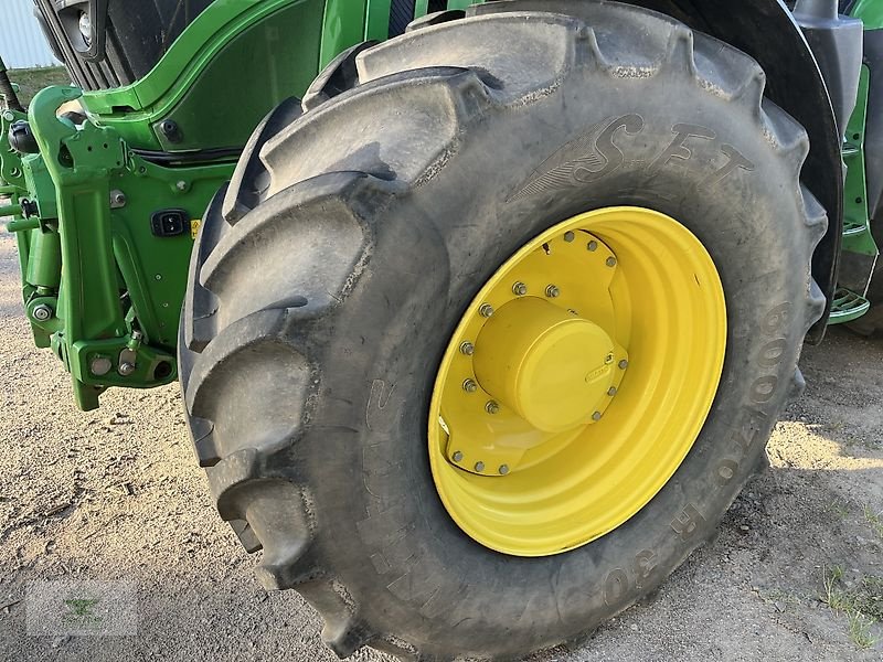 Traktor des Typs John Deere 6250R, Gebrauchtmaschine in Rubenow OT Groß Ernsthof (Bild 4)