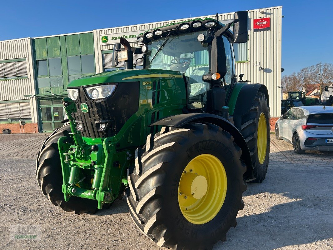 Traktor of the type John Deere 6250R, Gebrauchtmaschine in Barsinghausen OT Groß Munzel (Picture 1)