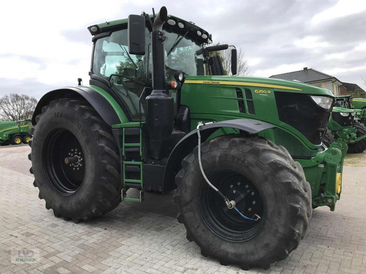 Traktor типа John Deere 6250R, Gebrauchtmaschine в Alt-Mölln (Фотография 2)