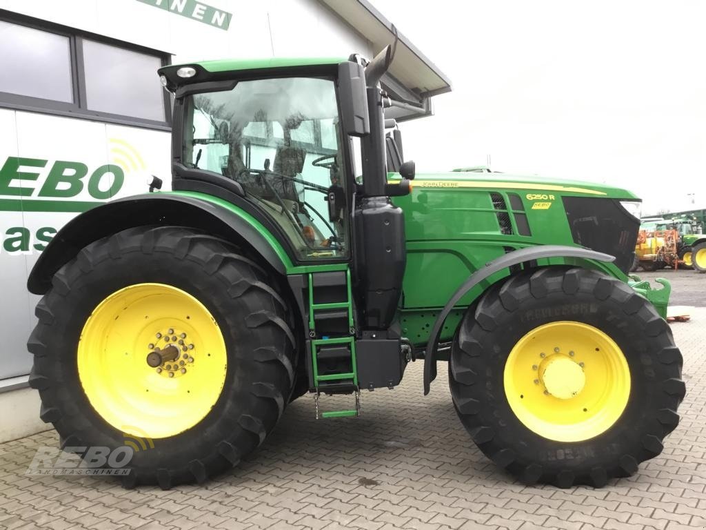 Traktor του τύπου John Deere 6250R, Gebrauchtmaschine σε Aurich (Φωτογραφία 4)