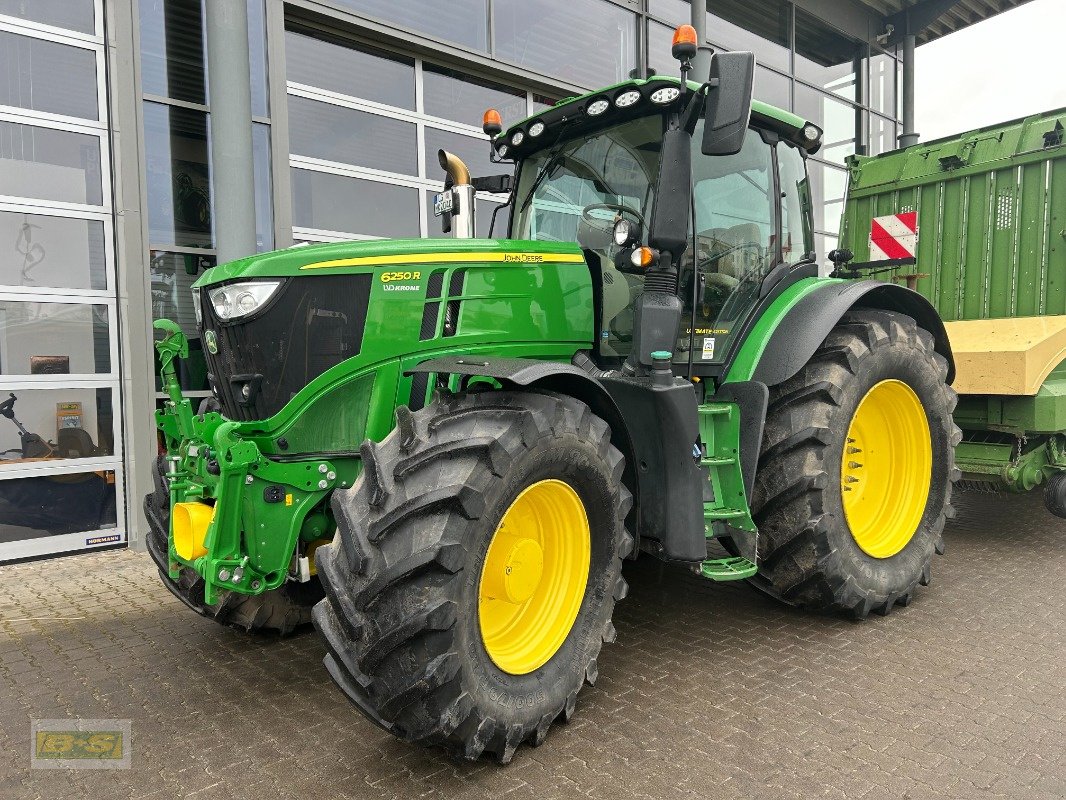 Traktor of the type John Deere 6250R, Gebrauchtmaschine in Grabow (Picture 11)