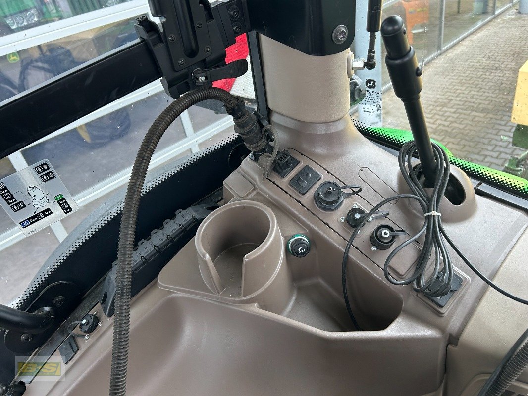 Traktor of the type John Deere 6250R, Gebrauchtmaschine in Grabow (Picture 17)