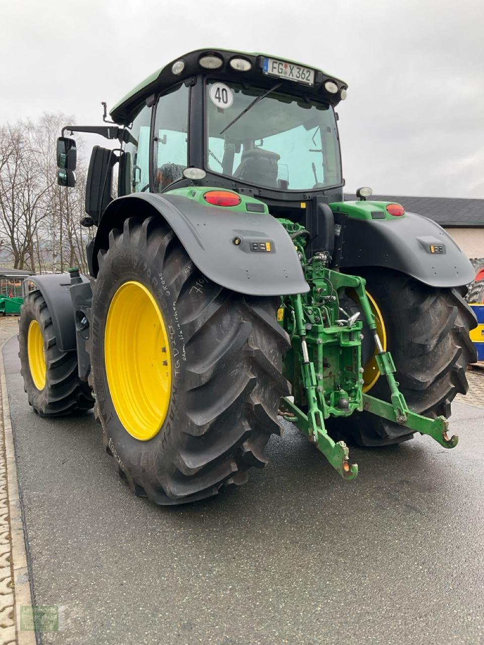 Traktor des Typs John Deere 6250R, Mietmaschine in Leubsdorf (Bild 2)