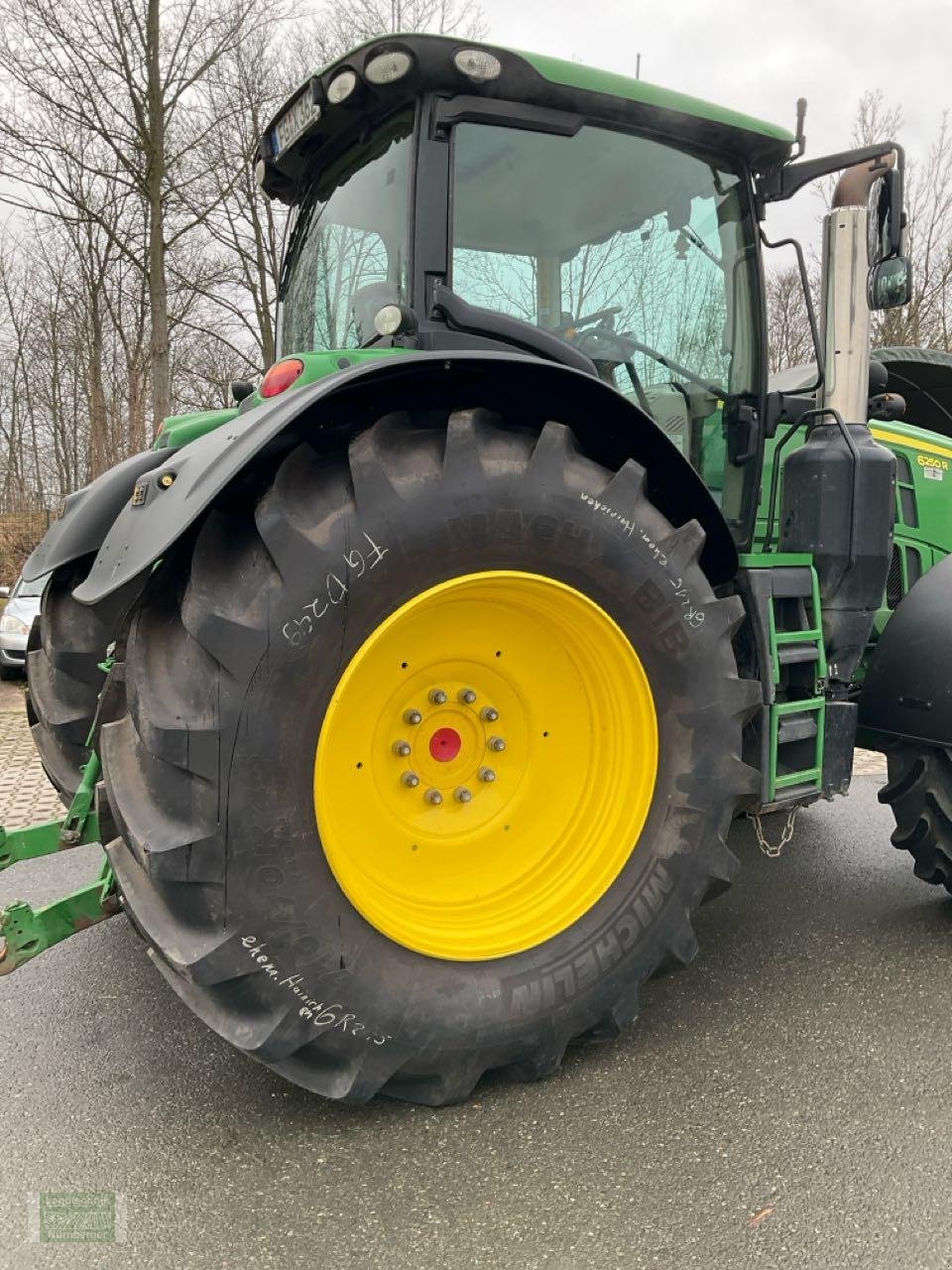 Traktor des Typs John Deere 6250R, Mietmaschine in Leubsdorf (Bild 3)