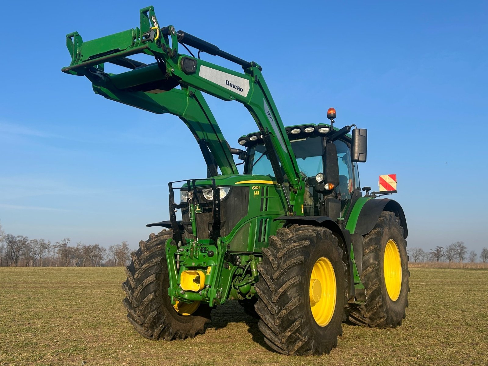 Traktor van het type John Deere 6250R, Gebrauchtmaschine in Potsdam (Foto 1)