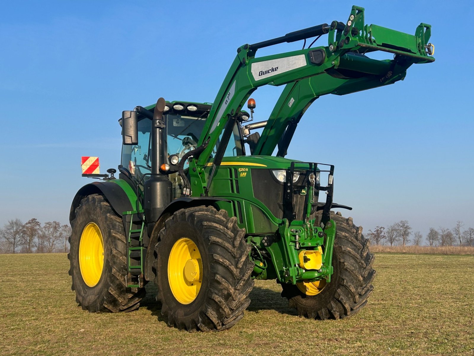 Traktor van het type John Deere 6250R, Gebrauchtmaschine in Potsdam (Foto 3)
