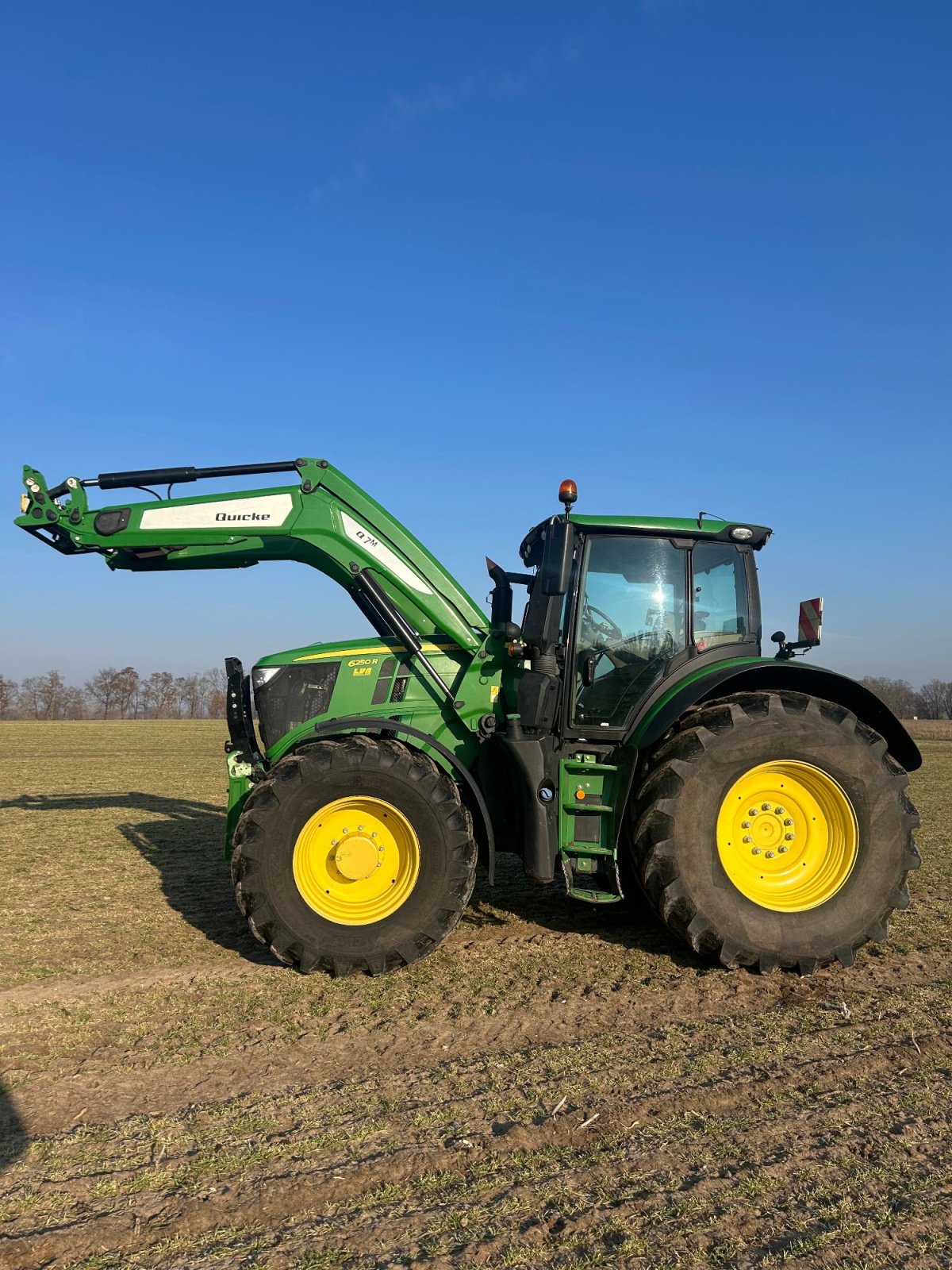 Traktor van het type John Deere 6250R, Gebrauchtmaschine in Potsdam (Foto 8)