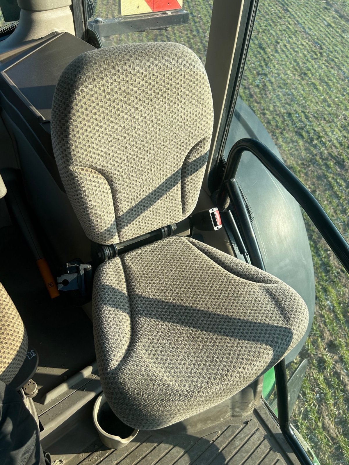 Traktor van het type John Deere 6250R, Gebrauchtmaschine in Potsdam (Foto 16)