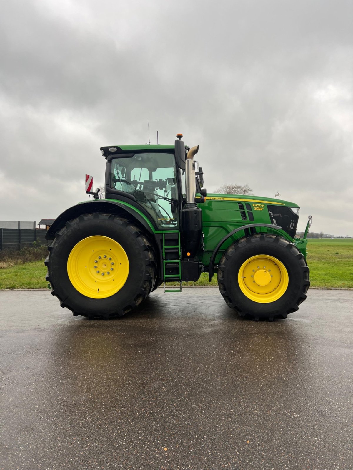 Traktor van het type John Deere 6250R, Gebrauchtmaschine in Weikersheim (Foto 2)