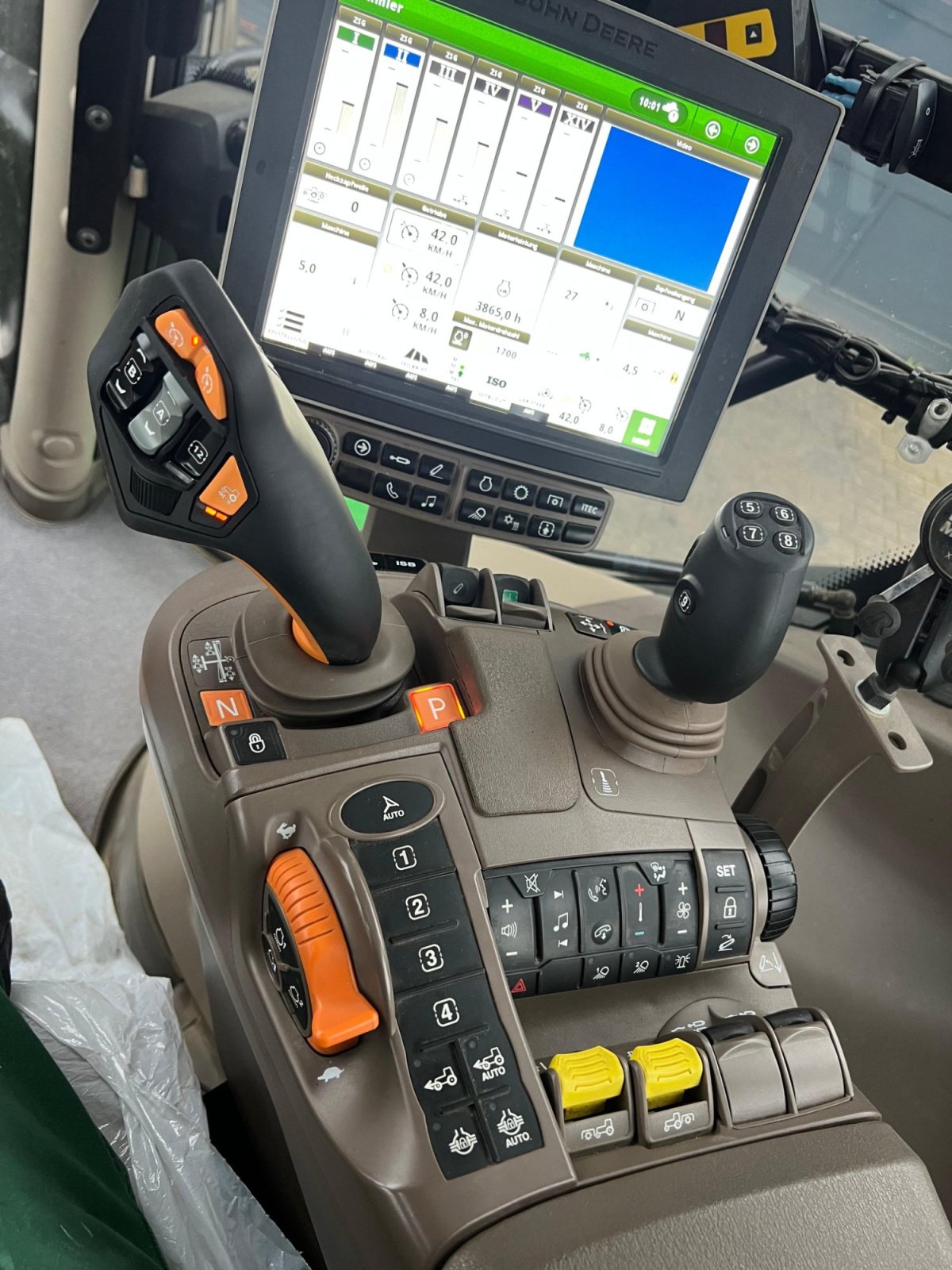 Traktor van het type John Deere 6250R, Gebrauchtmaschine in Weikersheim (Foto 5)