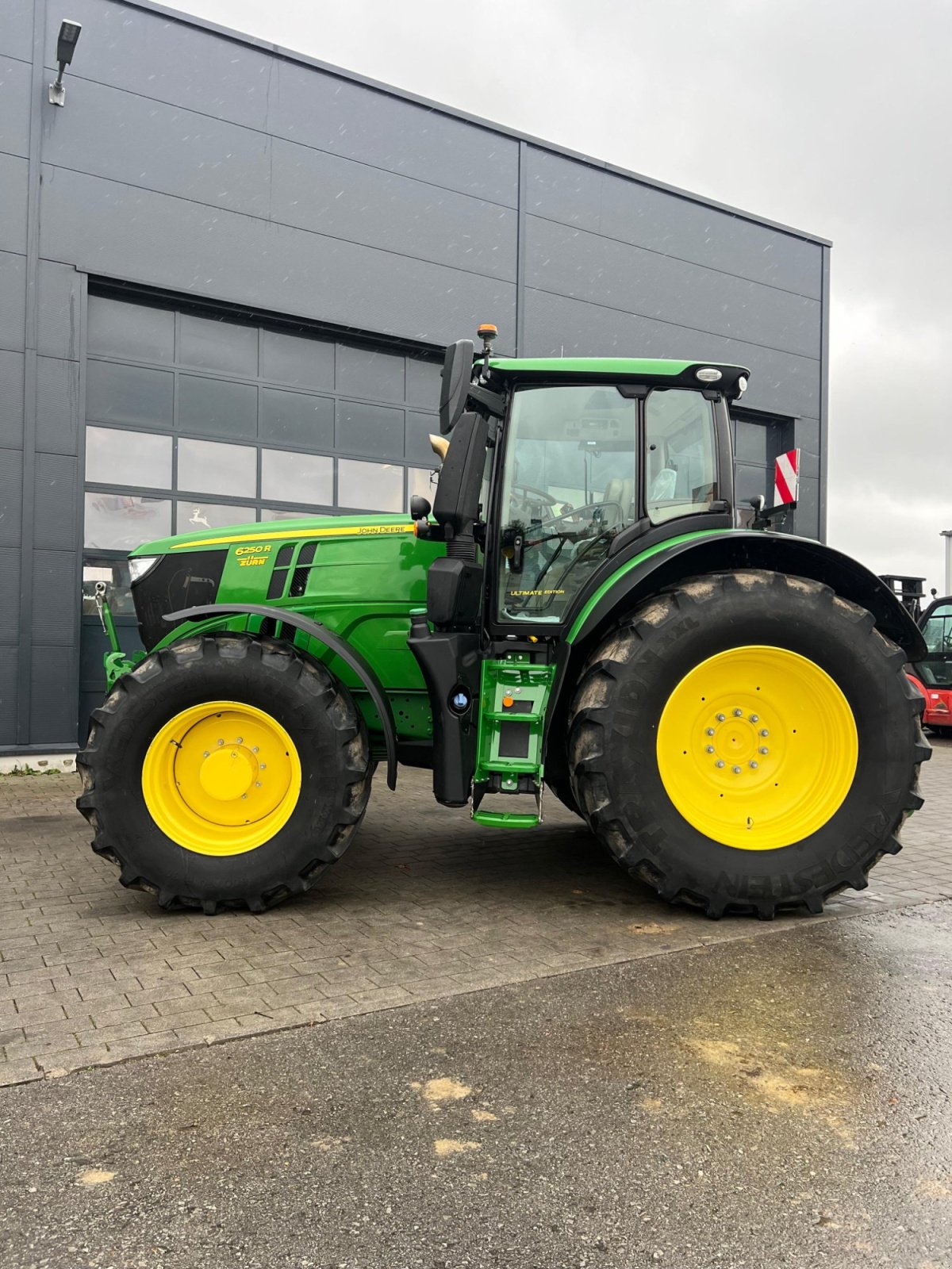 Traktor van het type John Deere 6250R, Gebrauchtmaschine in Weikersheim (Foto 9)