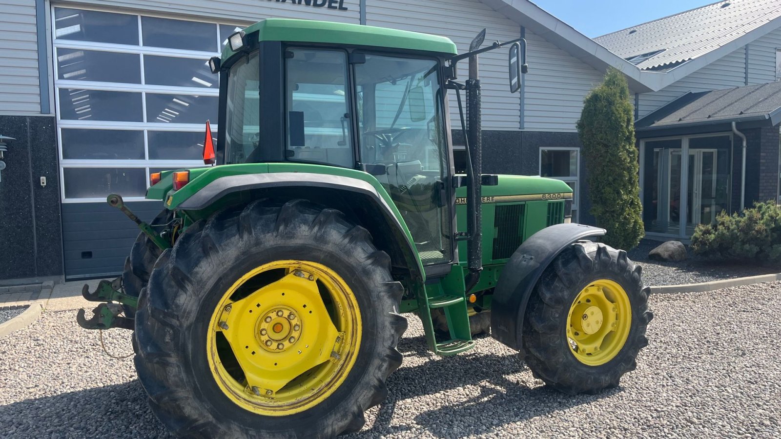 Traktor от тип John Deere 6300 Meget velholdt traktor. Samme ejer de sidste 29år, Gebrauchtmaschine в Lintrup (Снимка 13)