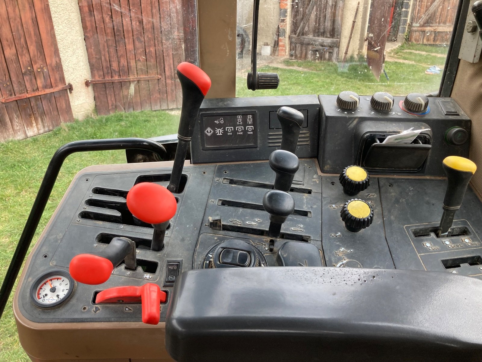 Traktor tip John Deere 6300, Gebrauchtmaschine in Holzheim (Poză 5)