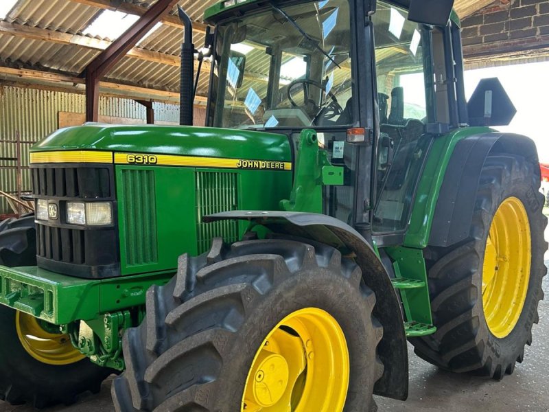 Traktor типа John Deere 6310 Måj fin 6310 med frontlæsser, Gebrauchtmaschine в Kolding (Фотография 1)