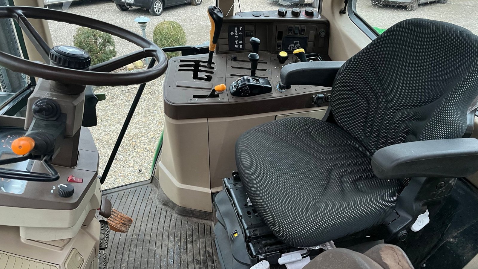 Traktor Türe ait John Deere 6310, Gebrauchtmaschine içinde Varde (resim 6)