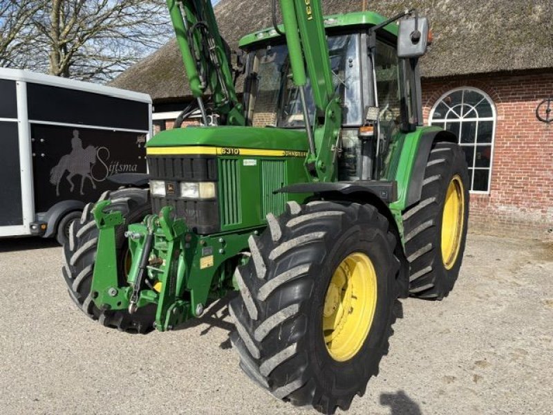 Traktor типа John Deere 6310, Gebrauchtmaschine в St. - Jacobiparochie (Фотография 2)
