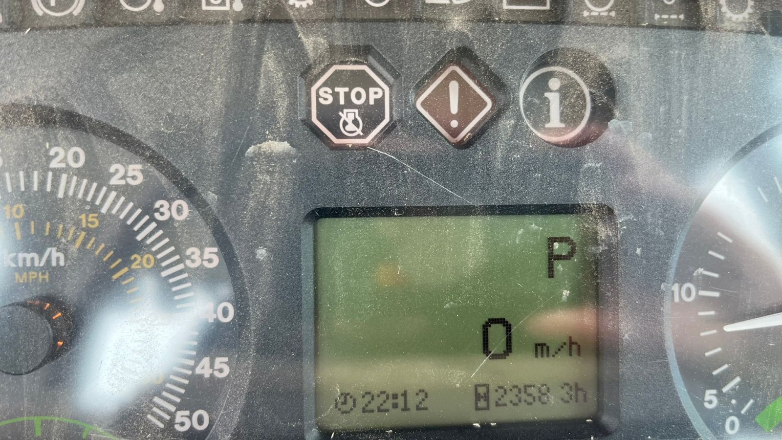 Traktor του τύπου John Deere 6320 m/JD 631 Frontlæsser  AutoPower og TLS affjedret foraksel, Gebrauchtmaschine σε Lintrup (Φωτογραφία 19)