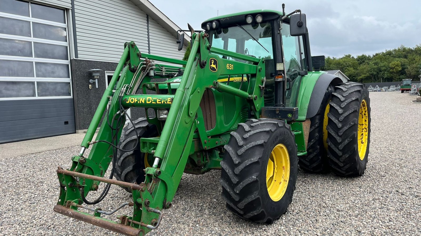 Traktor του τύπου John Deere 6320 m/JD 631 Frontlæsser  AutoPower og TLS affjedret foraksel, Gebrauchtmaschine σε Lintrup (Φωτογραφία 4)