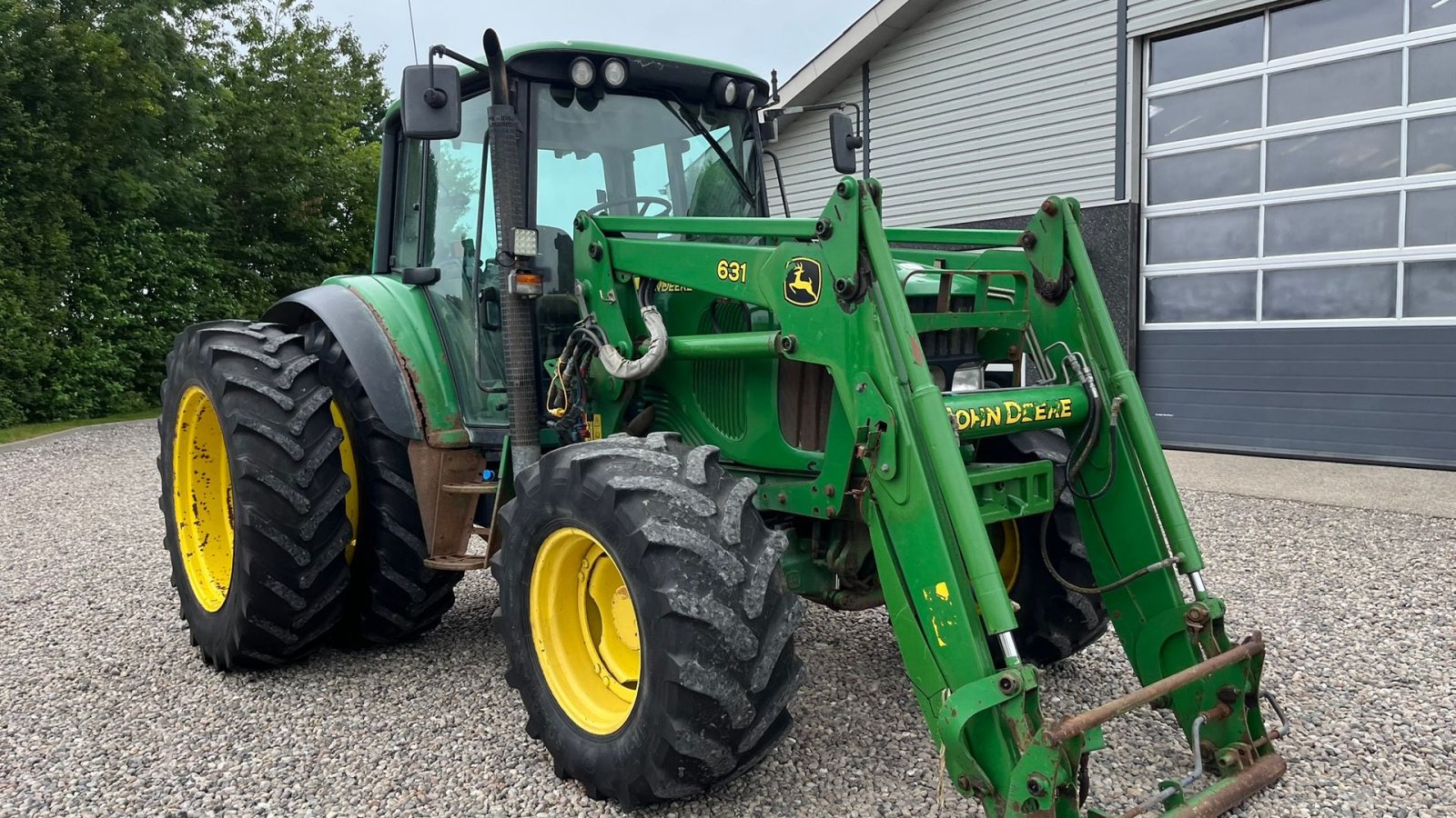Traktor του τύπου John Deere 6320 m/JD 631 Frontlæsser  AutoPower og TLS affjedret foraksel, Gebrauchtmaschine σε Lintrup (Φωτογραφία 16)