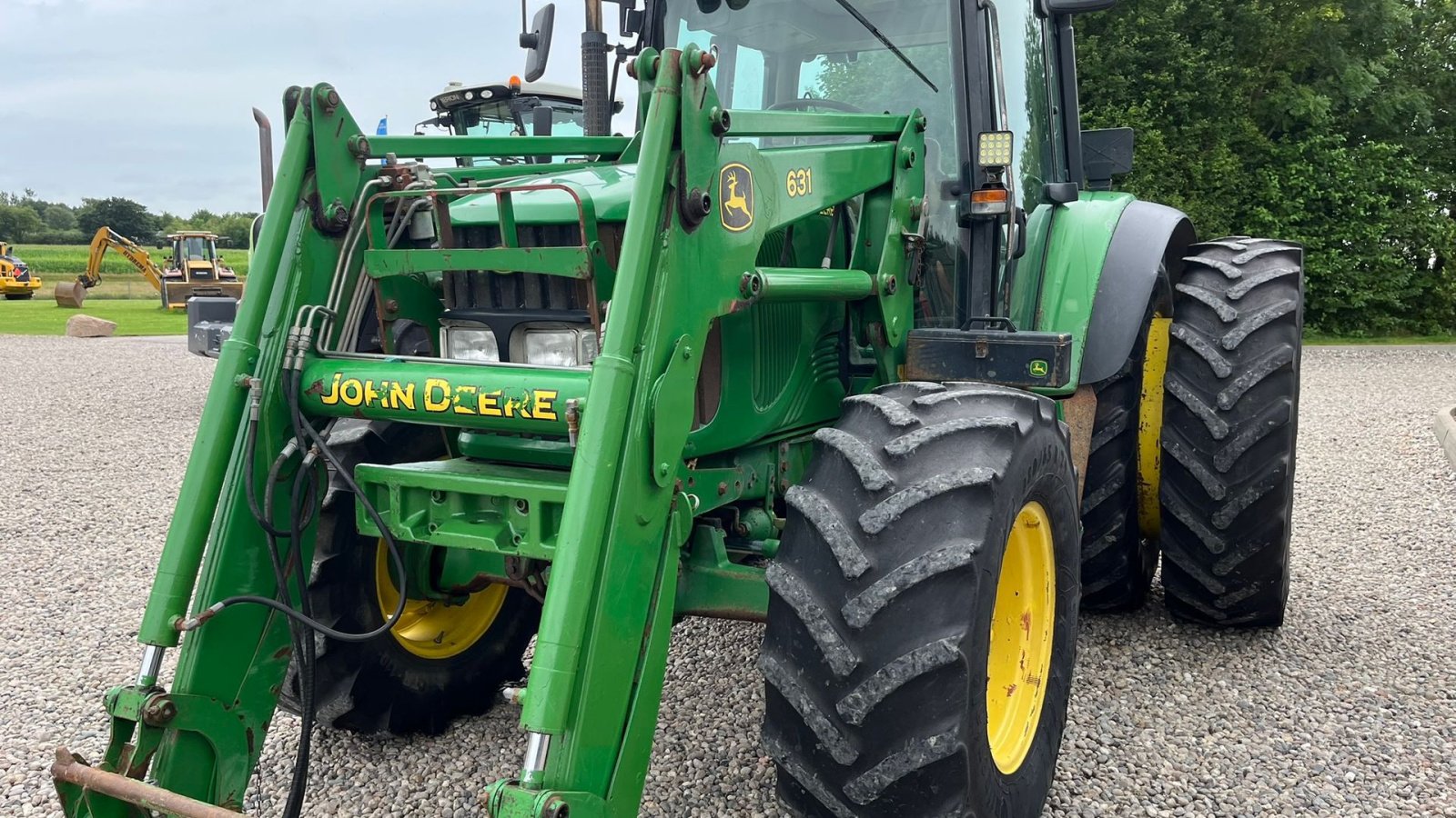Traktor του τύπου John Deere 6320 m/JD 631 Frontlæsser  AutoPower og TLS affjedret foraksel, Gebrauchtmaschine σε Lintrup (Φωτογραφία 17)