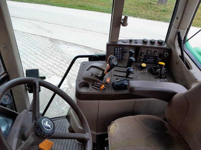 Traktor типа John Deere 6320 Premium, Gebrauchtmaschine в Stockach (Фотография 7)