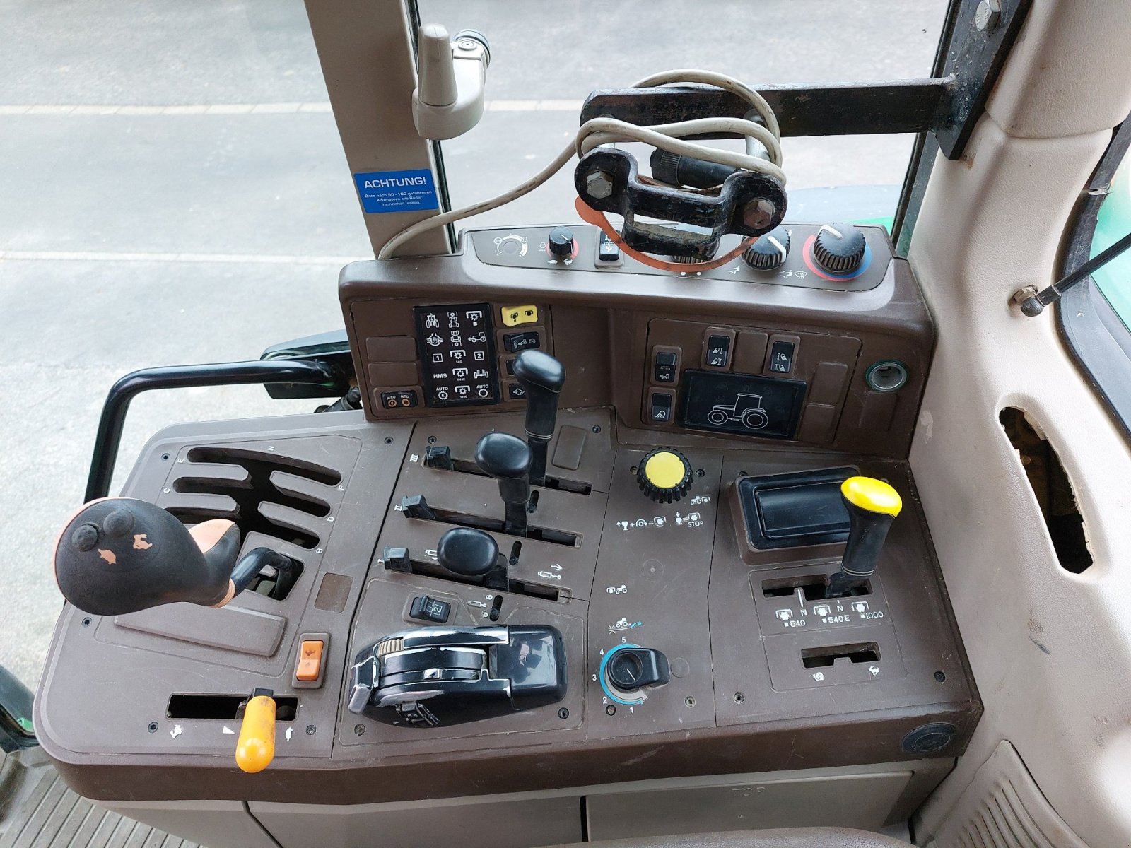 Traktor tip John Deere 6320  Premium, Gebrauchtmaschine in Frielendorf (Poză 3)