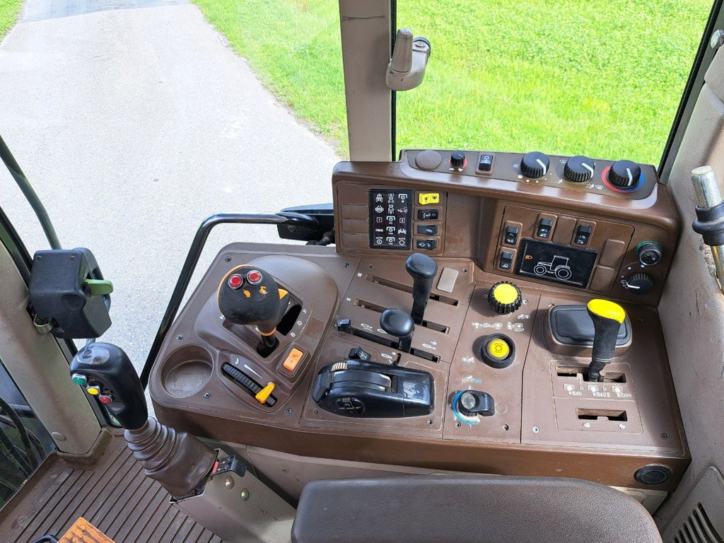 Traktor typu John Deere 6320, Gebrauchtmaschine v Oetwil am See (Obrázek 8)