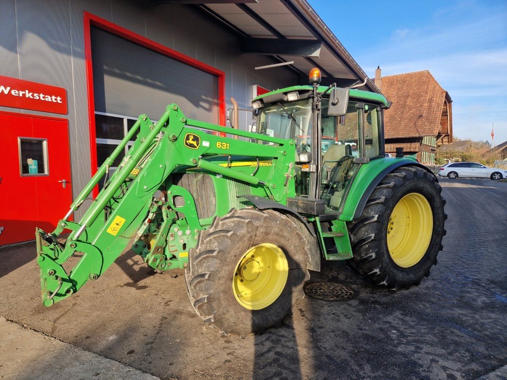 Traktor от тип John Deere 6320, Gebrauchtmaschine в Etziken (Снимка 2)