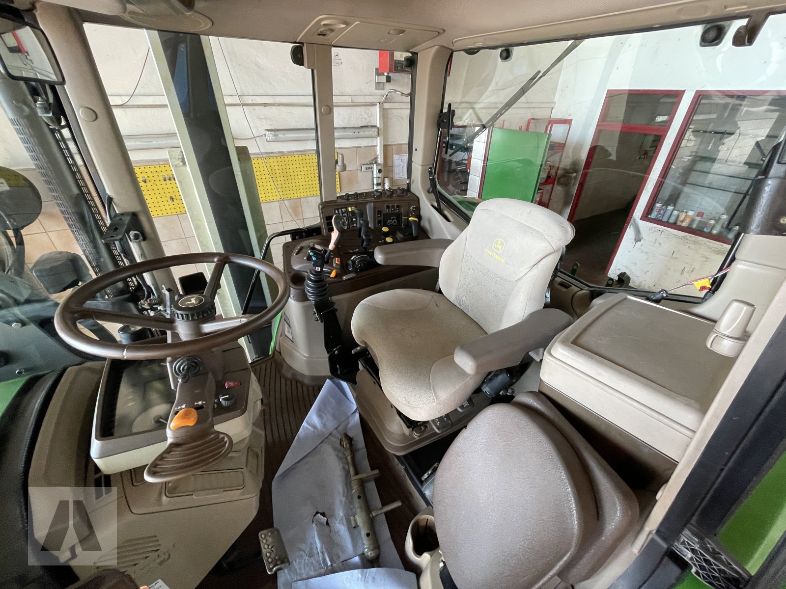 Traktor типа John Deere 6320, Gebrauchtmaschine в Eggenfelden (Фотография 25)