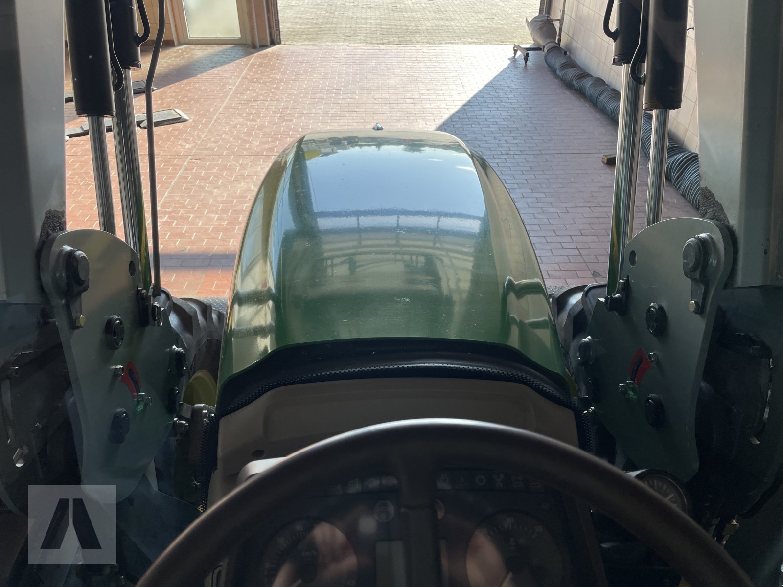 Traktor типа John Deere 6320, Gebrauchtmaschine в Eggenfelden (Фотография 28)