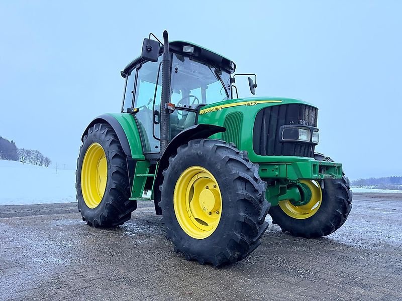 Traktor типа John Deere 6320, Gebrauchtmaschine в Steinau 