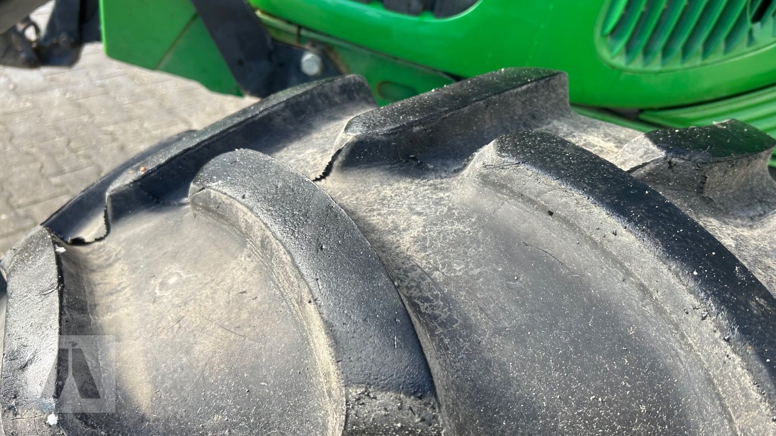 Traktor от тип John Deere 6320SE, Gebrauchtmaschine в Regensburg (Снимка 10)