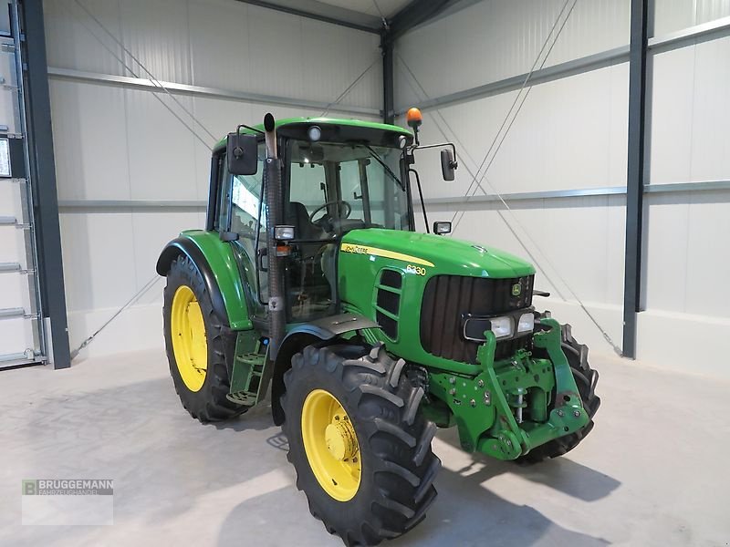 Traktor typu John Deere 6330 mit DL+Klima, Gebrauchtmaschine v Meppen (Obrázek 7)