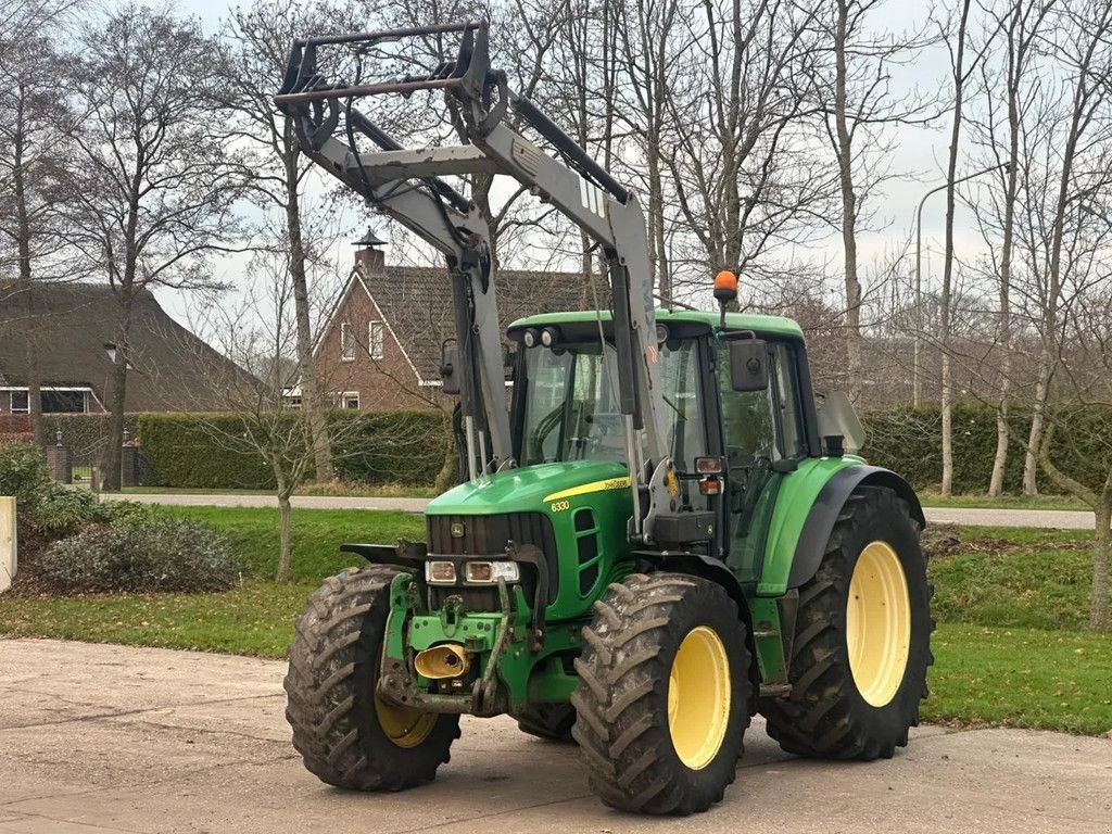 Traktor типа John Deere 6330 PQ 6330 PQ Fronthef front pto, Gebrauchtmaschine в Ruinerwold (Фотография 2)