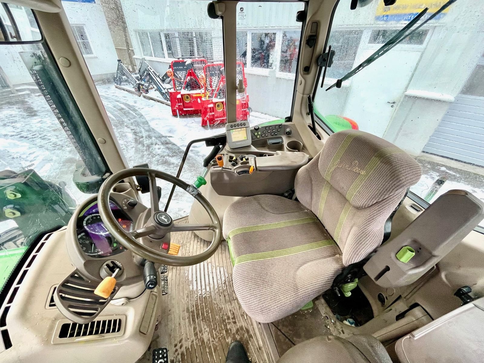 Traktor Türe ait John Deere 6330 Premium Plus, Gebrauchtmaschine içinde Burgkirchen (resim 10)