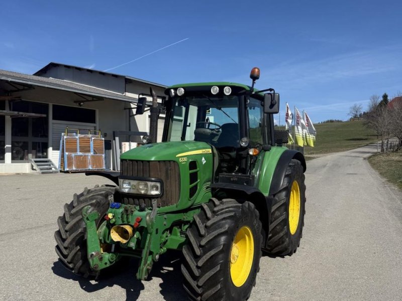 Traktor типа John Deere 6330 premium plus, Gebrauchtmaschine в MÜHLEN (Фотография 1)