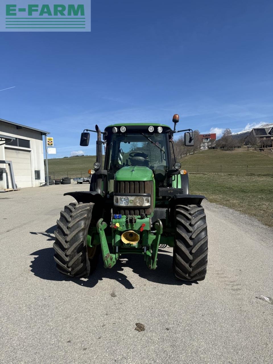Traktor des Typs John Deere 6330 premium plus, Gebrauchtmaschine in MÜHLEN (Bild 3)